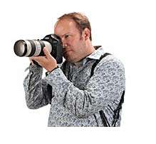 CameraSlingers introduces Dual Deluxe camera strap